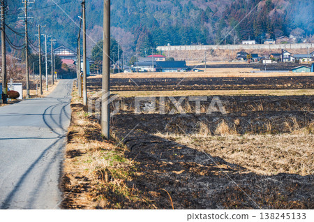 稻田燃燒痕跡 [西春內，伊那市] 138245133