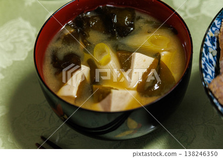 豆腐味噌湯 豆腐味噌湯 138246350