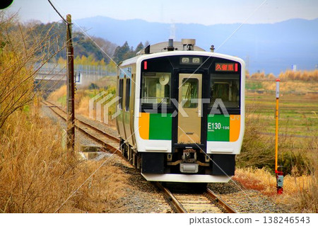 連接內房和內陸房總半島的非電氣化線路…JR久留裡線，KiHa E130系列100系列 138246543