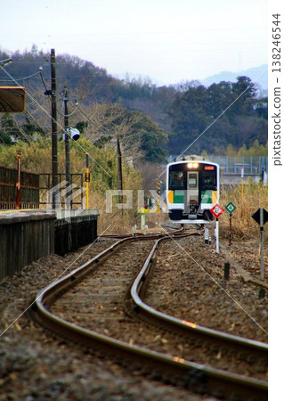 A non-electrified line connecting Uchibo and the inland Boso Peninsula... JR Kururi Line, KiHa E130 series 100 series 138246544