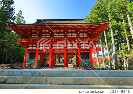 [Wakayama Prefecture] The inner gate of Danjo Garan at Mt. Koya on a clear day 138249246