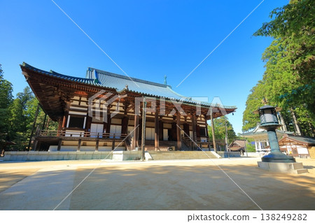 [和歌山縣]晴天高野山團上伽藍的近藤 138249282