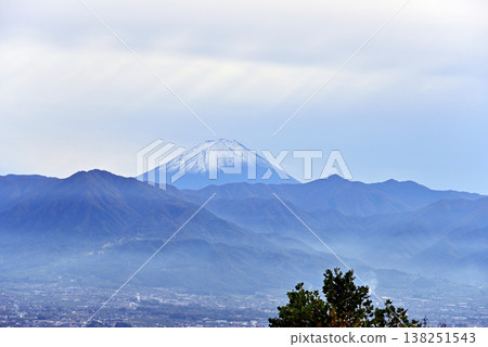 Autumn, Kofu Basin and Mount Fuji 138251543