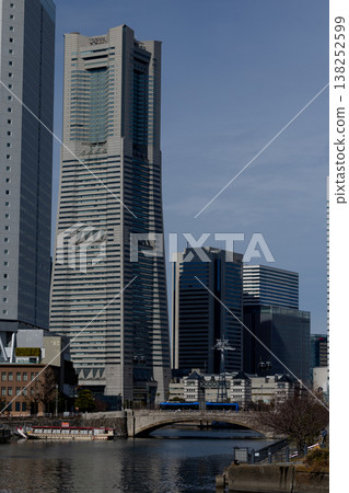 橫濱地標塔和萬國橋 橫濱地標塔和萬國橋 138252599