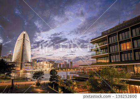 Minato Mirai Sunset 138252600