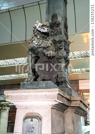 Nihonbashi Bridge (Important Cultural Property), the starting point of the Tokaido Road, with its lion statues and Tokyo City emblem, is illuminated. Nihonbashi Bridge (Important Cultural Property), the starting point of the Tokaido Road, with its lion statues and Tokyo City emblem, is illuminated. 138255251