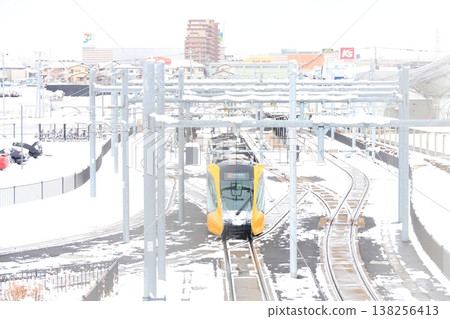 Utsunomiya Hiraishi Station "Light Rail and Snow Scenery" Utsunomiya Hiraishi Station "Light Rail and Snow Scenery" 138256413