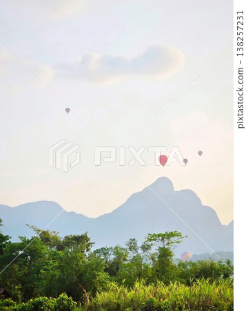 the scenery seen in the morning 138257231