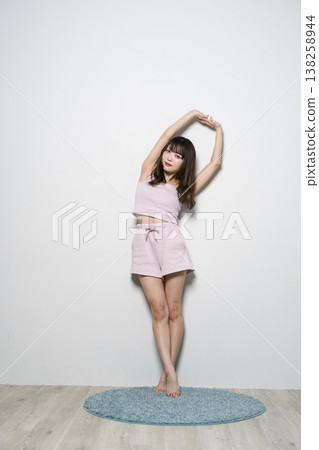 女子 女子 138258944