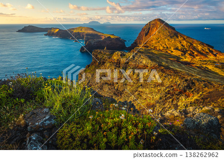 Beautiful nature place on the Sao Lourenco peninsula at sunrise Beautiful nature place on the Sao Lourenco peninsula at sunrise 138262962