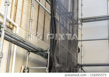 獨立式住宅外牆維修工程；外牆翻新工程；外牆保溫改造工程。 138265573