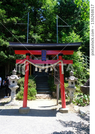 Traditional Japanese Torii Gate Shrine Entrance Traditional Japanese Torii Gate Shrine Entrance 138268617