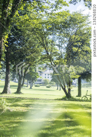 Cycling image of fresh greenery and early summer (Oyama Kagamiga-naru) Cycling image of fresh greenery and early summer (Oyama Kagamiga-naru) 138268810