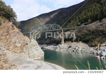 大步危峽第二座吉野川橋 大步危峽第二座吉野川橋 138269467