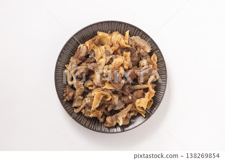 Beef tendons (pre-boiled) 138269854