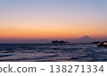 The sunset over the Shonan coast, a peaceful moment with Enoshima and Mount Fuji in the background. The sunset over the Shonan coast, a peaceful moment with Enoshima and Mount Fuji in the background. 138271334