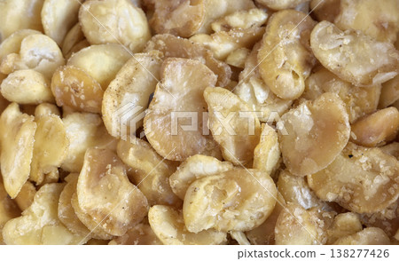 Close up of roasted salted broad beans 138277426