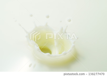Milk Crown Milk Crown 138277470