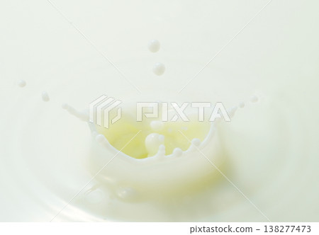 牛奶皇冠 138277473