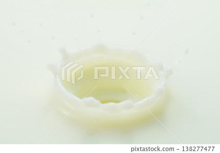Milk Crown Milk Crown 138277477