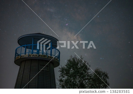 Beautiful starry sky over Kashira Island in Bizen City, Okayama Prefecture, Japan Beautiful starry sky over Kashira Island in Bizen City, Okayama Prefecture, Japan 138283581