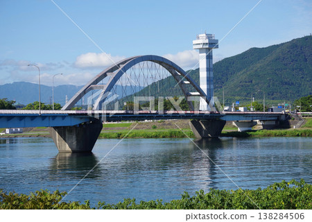Nagara River Bridge and Kiso Three Rivers Park/Observation Tower (Photo taken from the left bank of the Nagara River) 138284506