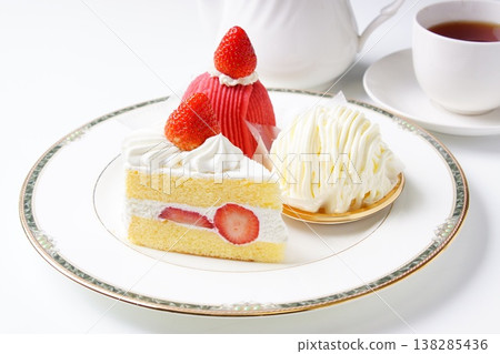 草莓蛋糕,草莓蒙布朗 草莓蛋糕,草莓蒙布朗 138285436