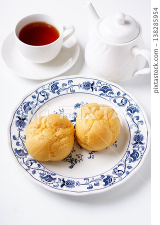 Delicious puff cream Delicious puff cream 138285954