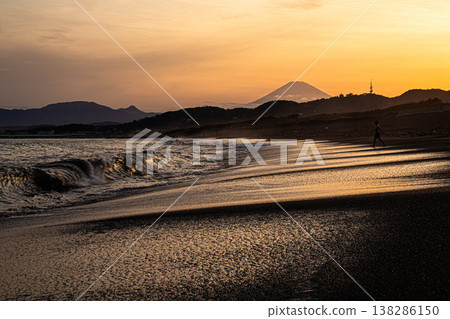 Evening view of the sea in Shonan Hiratsuka Evening view of the sea in Shonan Hiratsuka 138286150