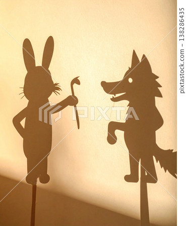 Animals, shadows, rabbits, wolves, silhouettes, light and shadow 138286435