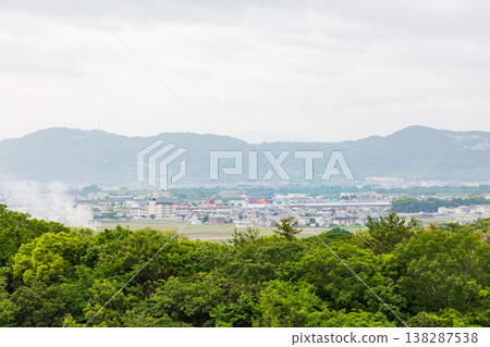 A view of the northern part of Wakayama City from the Kinokawa Service Area. 138287538