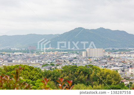 A view of the northern part of Wakayama City from the Kinokawa Service Area. 138287558
