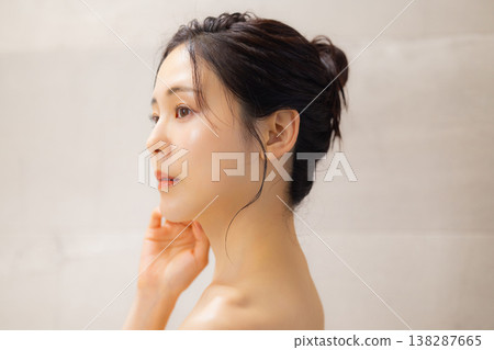 Young woman, beauty image Young woman, beauty image 138287665