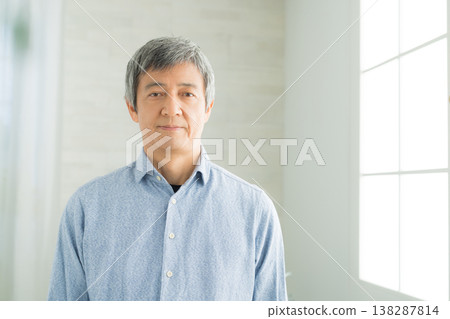 關心皮膚的中年男人 138287814