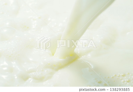 milk 138293885