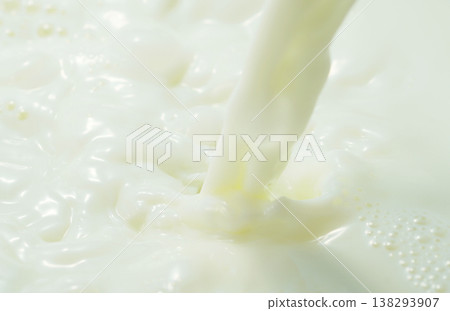 milk 138293907