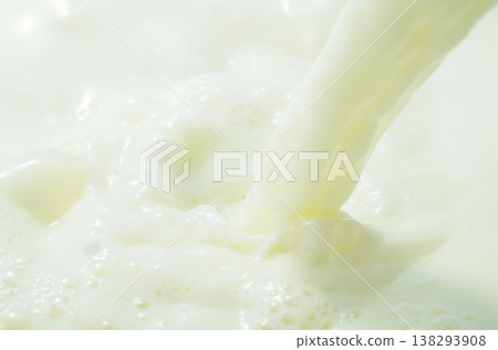 milk 138293908