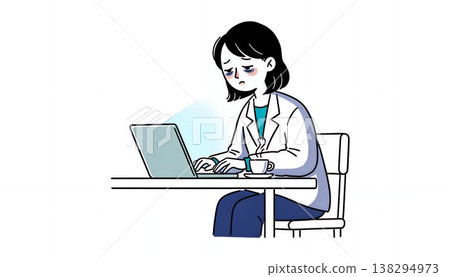 一位女上班族，因為長時間工作到深夜而筋疲力盡，她坐在電腦前。 138294973