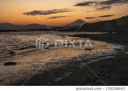 Evening view of the sea in Chigasaki 138298643