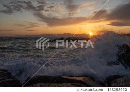 Evening view of the sea in Chigasaki 138298650