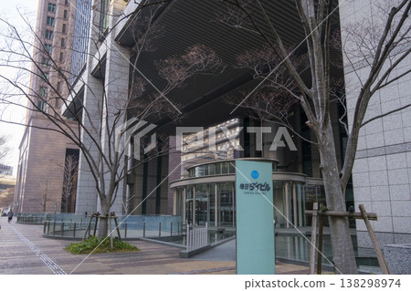 梅田大比魯大廈由商船三井株式會社的子公司大比魯株式會社經營。 梅田大比魯大廈由商船三井株式會社的子公司大比魯株式會社經營。 138298974