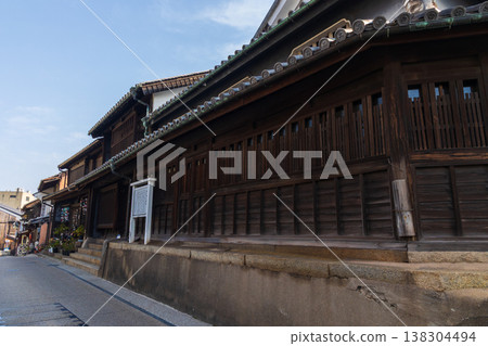 瀨戶內海的冬天:廣島縣福山市鞆之浦的商店。 瀨戶內海的冬天:廣島縣福山市鞆之浦的商店。 138304494