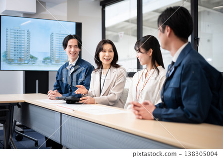 Construction company meeting 138305004