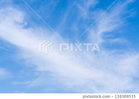 冬日山巔眺望藍天白雲 03 冬日山巔眺望藍天白雲 03 138309535