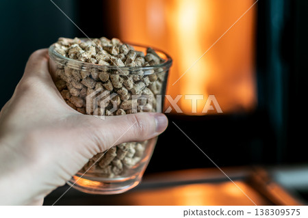 Pellet granules for stove, energy and economic issues 138309575