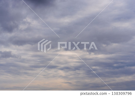 冬日的天空,從山上看見的陰天 10 冬日的天空,從山上看見的陰天 10 138309796