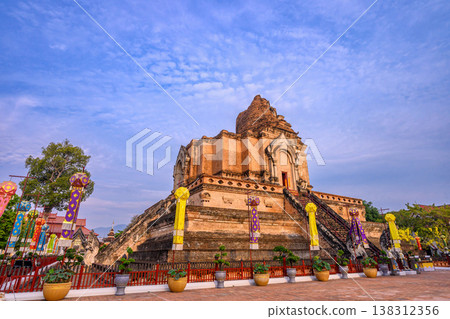 Pagoda of Chedi Luang Varavihara temple it ancient large pagoda is 700 years in Chiang Mai, Thailand. 138312356