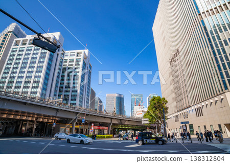 A cityscape of Yurakucho, lined with skyscrapers (Chiyoda Ward, Tokyo) A cityscape of Yurakucho, lined with skyscrapers (Chiyoda Ward, Tokyo) 138312804