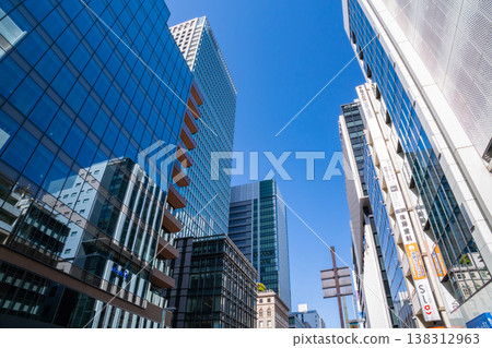 京橋的城市景觀,摩天大樓林立(東京中央區) 京橋的城市景觀,摩天大樓林立(東京中央區) 138312963