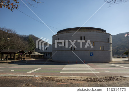 Saejae Bicycle Path 138314773